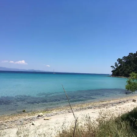 The Family Place - Cosy Double Bedroom On Of Kallithea, Chalkidiki 別荘 *