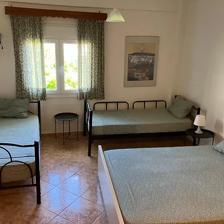 The Family Place - Cosy Double Bedroom On Of Kallithea, Chalkidiki